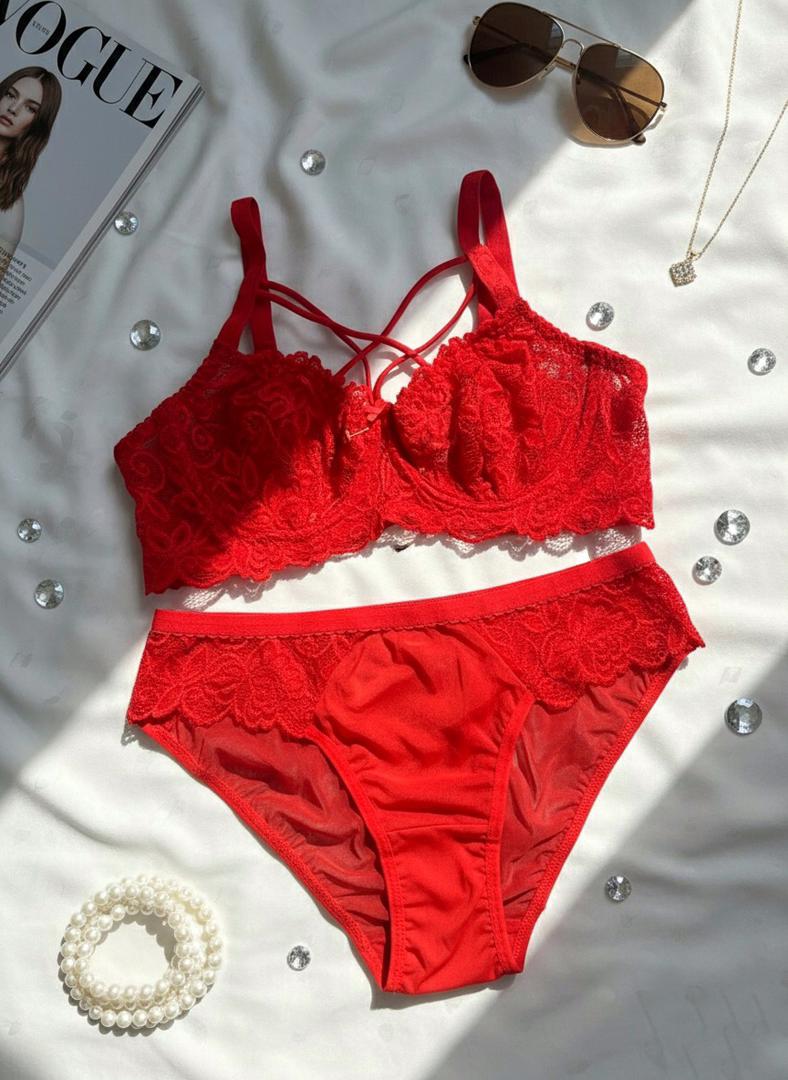 ست شورت و سوتین راشا