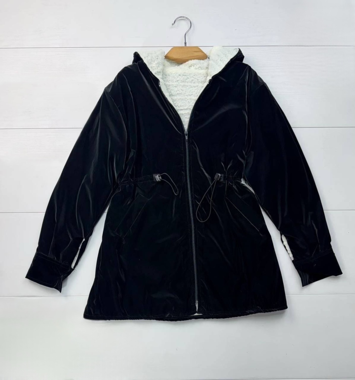 کاپشن سیلیکونی داخل ببعی